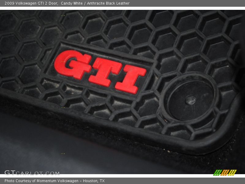 Candy White / Anthracite Black Leather 2009 Volkswagen GTI 2 Door