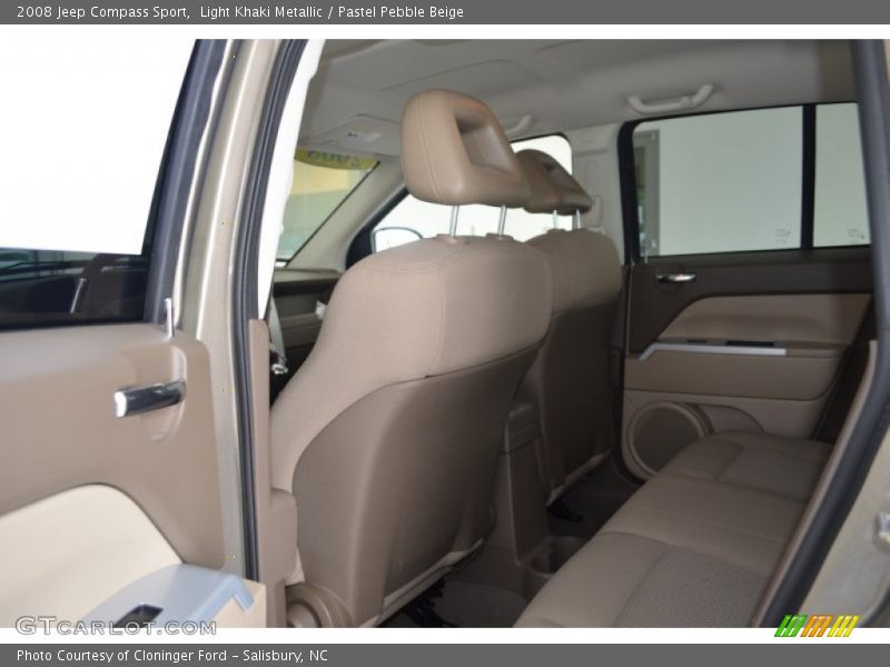 Light Khaki Metallic / Pastel Pebble Beige 2008 Jeep Compass Sport