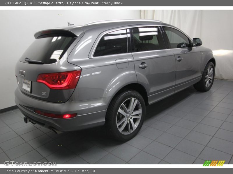 Daytona Gray Pearl Effect / Black 2010 Audi Q7 4.2 Prestige quattro