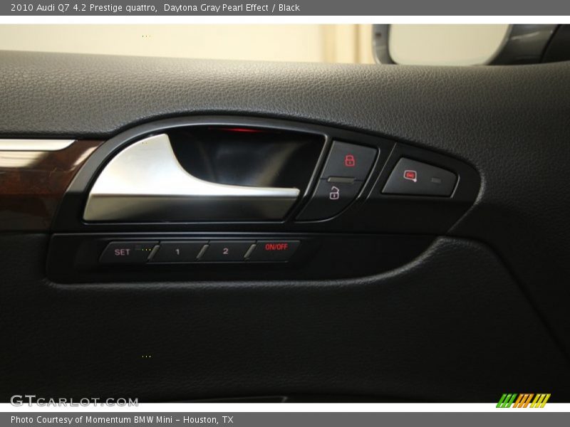 Daytona Gray Pearl Effect / Black 2010 Audi Q7 4.2 Prestige quattro