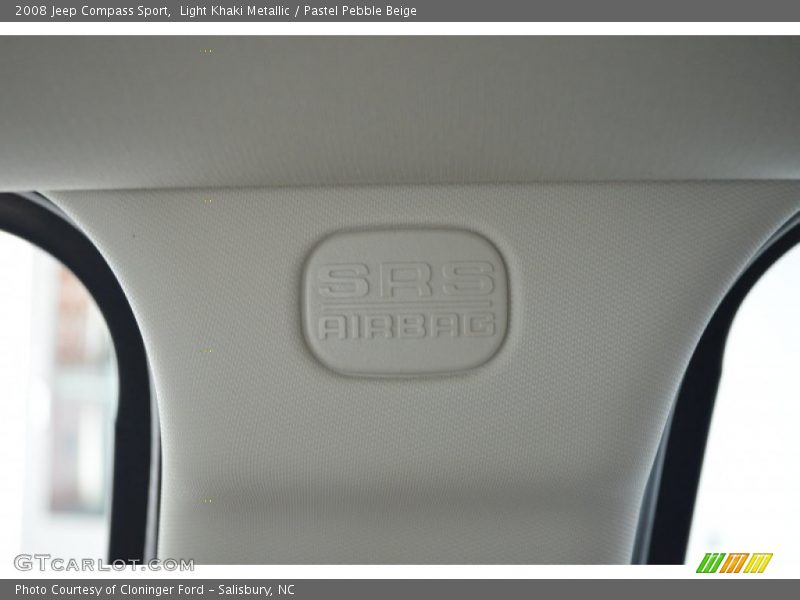 Light Khaki Metallic / Pastel Pebble Beige 2008 Jeep Compass Sport