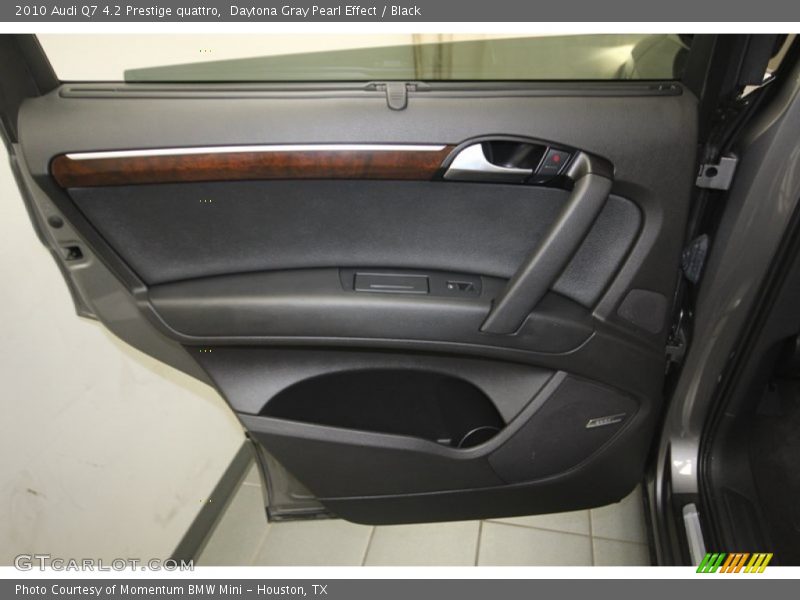 Daytona Gray Pearl Effect / Black 2010 Audi Q7 4.2 Prestige quattro