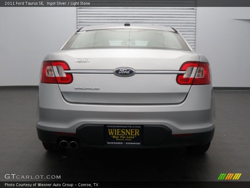 Ingot Silver / Light Stone 2011 Ford Taurus SE