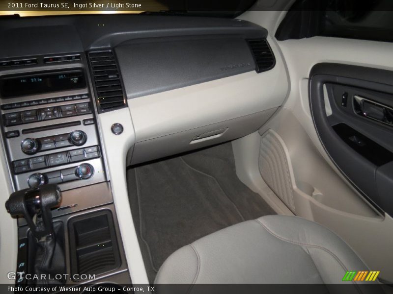 Ingot Silver / Light Stone 2011 Ford Taurus SE