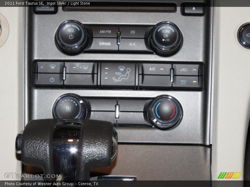 Ingot Silver / Light Stone 2011 Ford Taurus SE