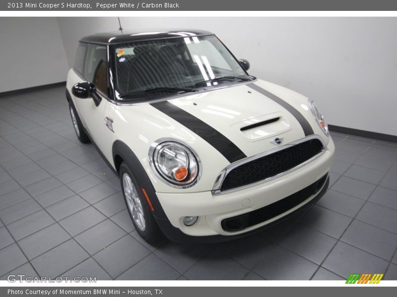 Pepper White / Carbon Black 2013 Mini Cooper S Hardtop