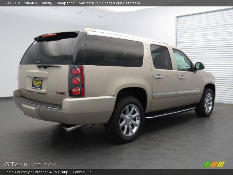 Champagne Silver Metallic / Cocoa/Light Cashmere 2013 GMC Yukon XL Denali