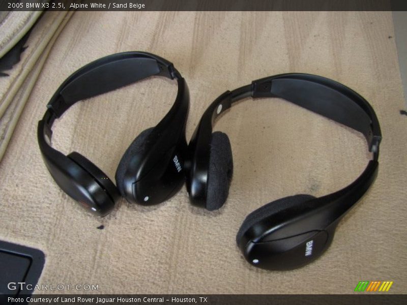 Alpine White / Sand Beige 2005 BMW X3 2.5i