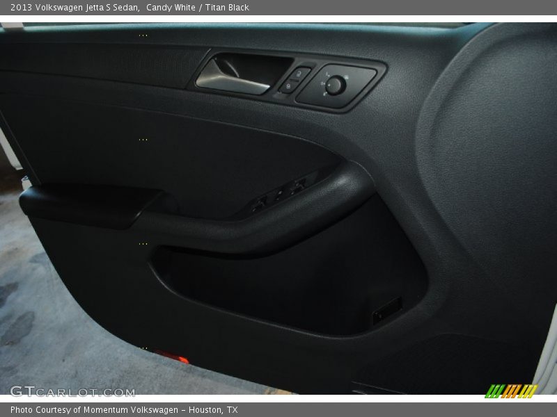 Candy White / Titan Black 2013 Volkswagen Jetta S Sedan