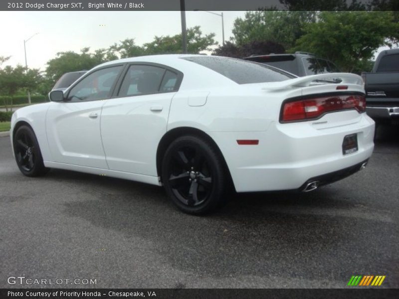 Bright White / Black 2012 Dodge Charger SXT