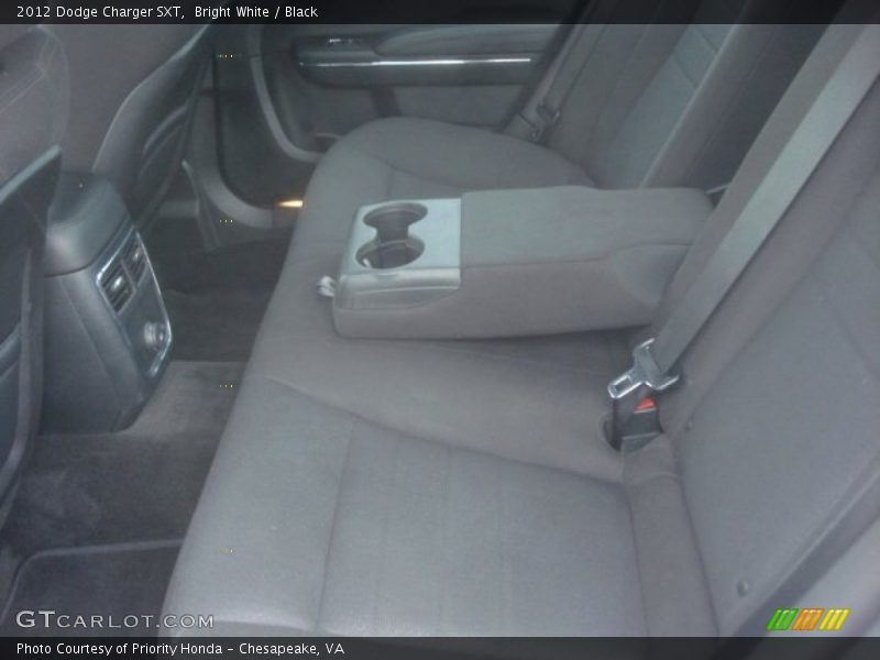 Bright White / Black 2012 Dodge Charger SXT