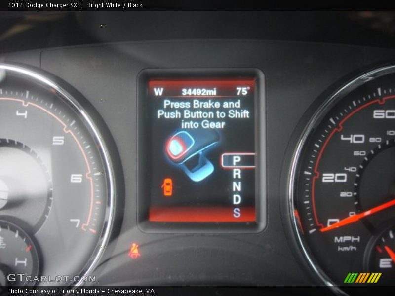Bright White / Black 2012 Dodge Charger SXT