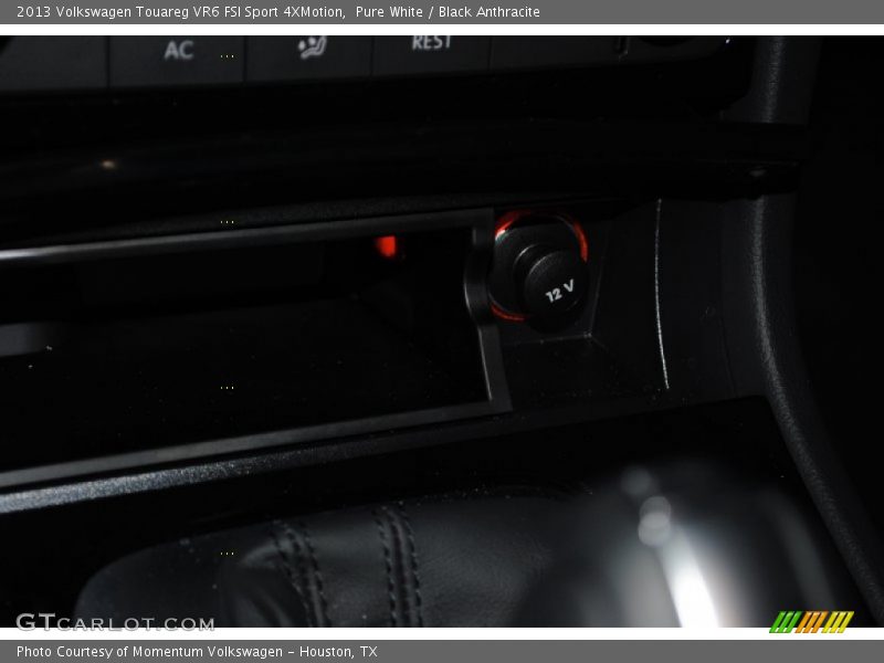 Pure White / Black Anthracite 2013 Volkswagen Touareg VR6 FSI Sport 4XMotion