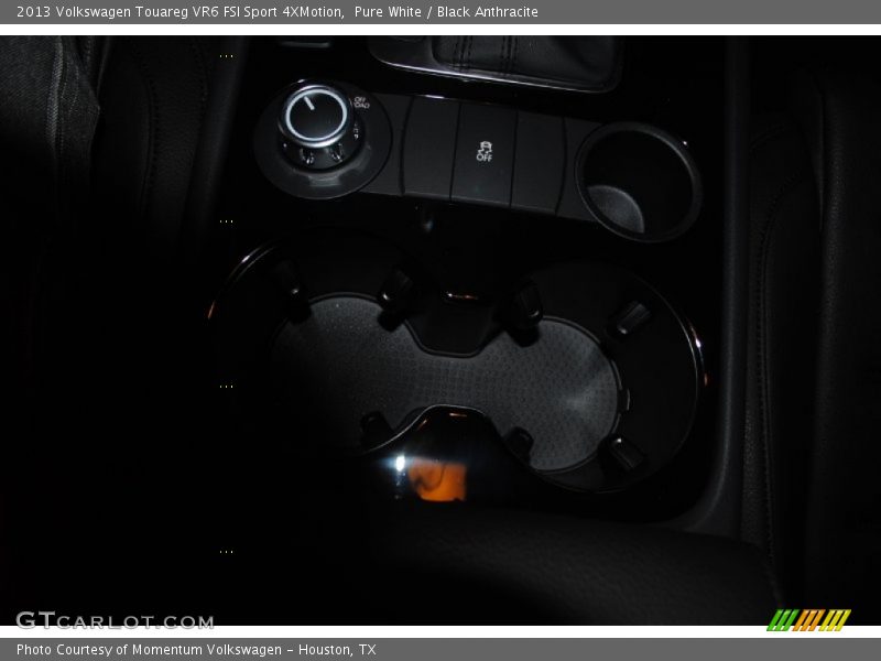Pure White / Black Anthracite 2013 Volkswagen Touareg VR6 FSI Sport 4XMotion