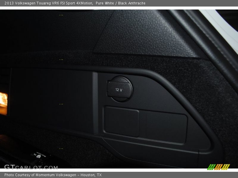 Pure White / Black Anthracite 2013 Volkswagen Touareg VR6 FSI Sport 4XMotion