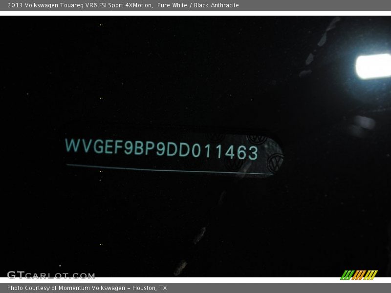 Pure White / Black Anthracite 2013 Volkswagen Touareg VR6 FSI Sport 4XMotion