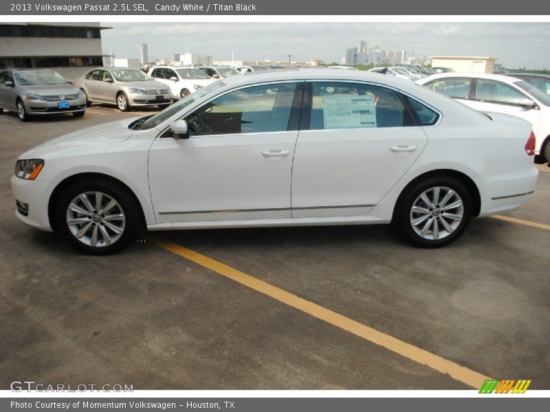 Candy White / Titan Black 2013 Volkswagen Passat 2.5L SEL