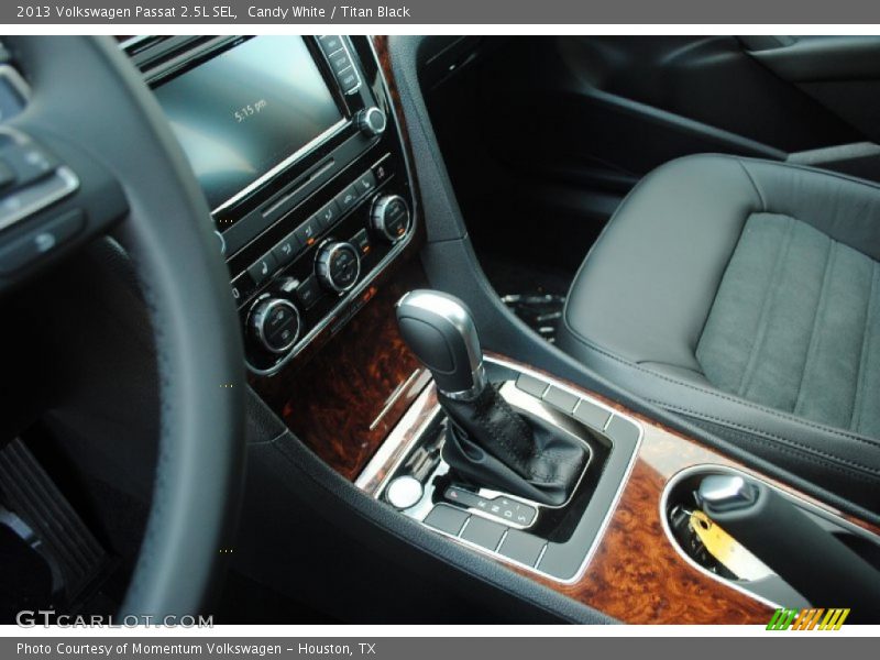 Candy White / Titan Black 2013 Volkswagen Passat 2.5L SEL