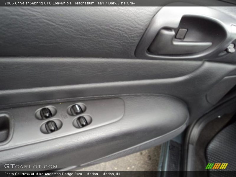 Controls of 2006 Sebring GTC Convertible