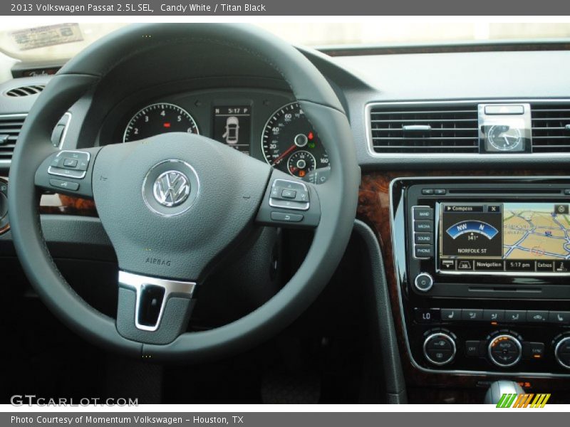 Candy White / Titan Black 2013 Volkswagen Passat 2.5L SEL