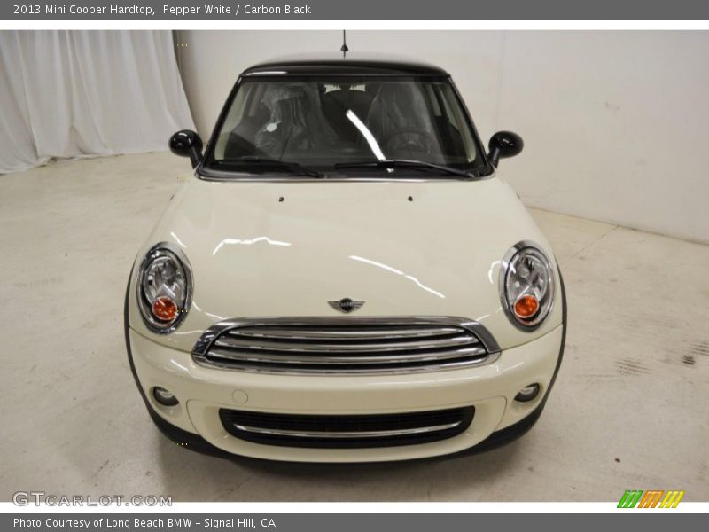 Pepper White / Carbon Black 2013 Mini Cooper Hardtop