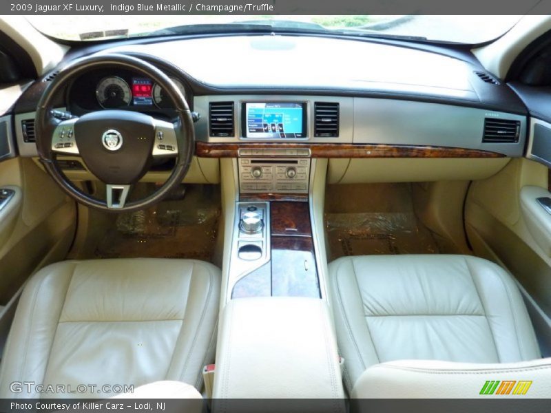 Indigo Blue Metallic / Champagne/Truffle 2009 Jaguar XF Luxury