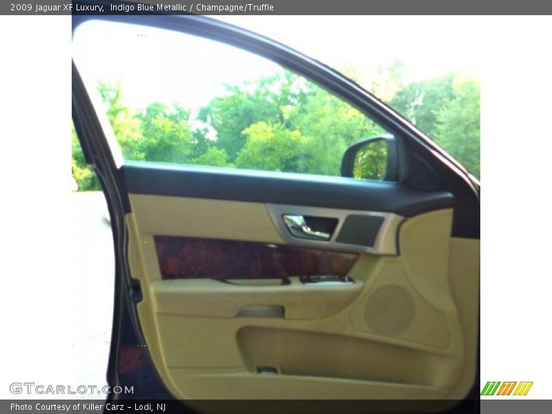 Indigo Blue Metallic / Champagne/Truffle 2009 Jaguar XF Luxury