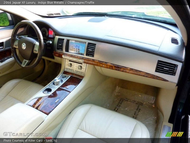 Indigo Blue Metallic / Champagne/Truffle 2009 Jaguar XF Luxury
