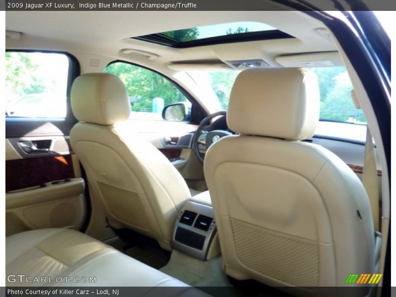 Indigo Blue Metallic / Champagne/Truffle 2009 Jaguar XF Luxury