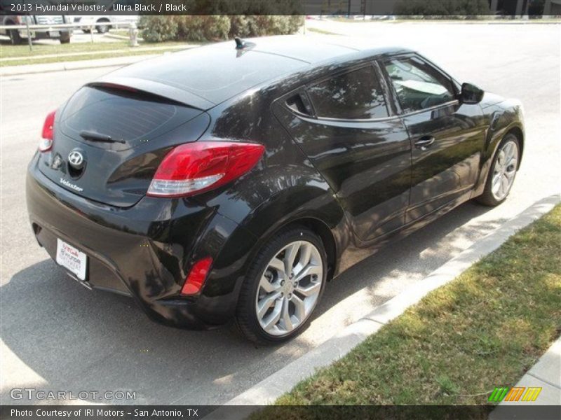 Ultra Black / Black 2013 Hyundai Veloster