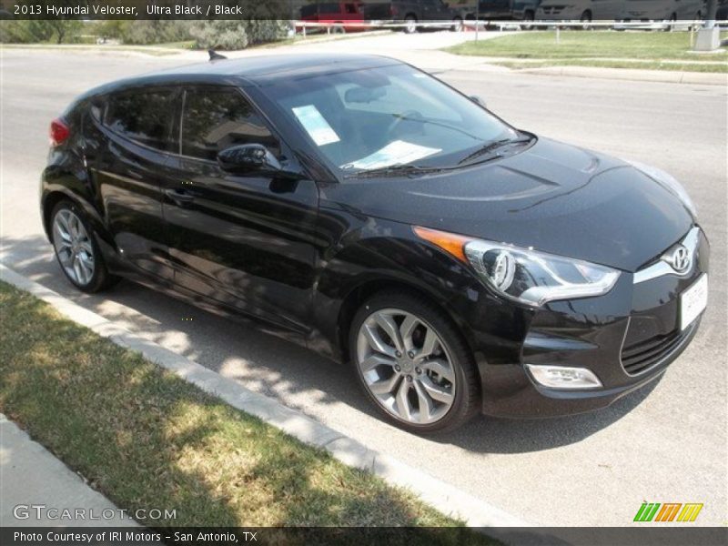 Ultra Black / Black 2013 Hyundai Veloster