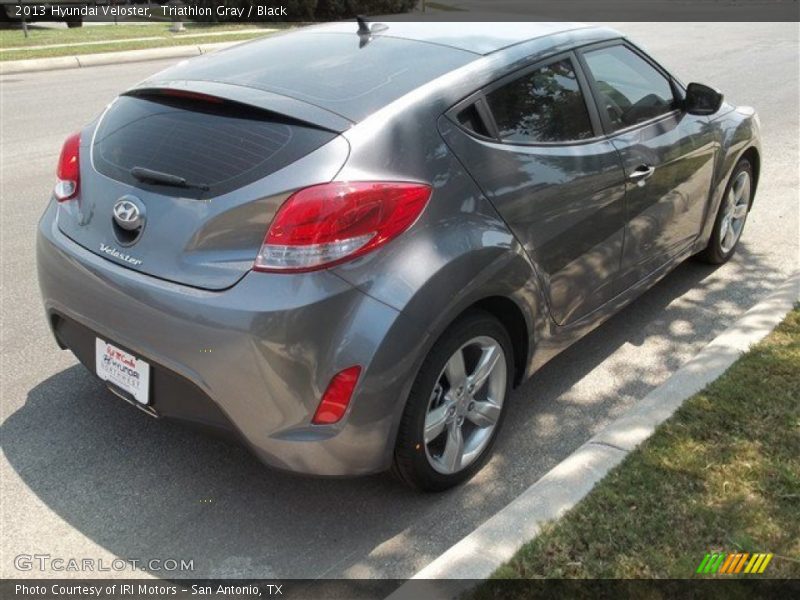 Triathlon Gray / Black 2013 Hyundai Veloster