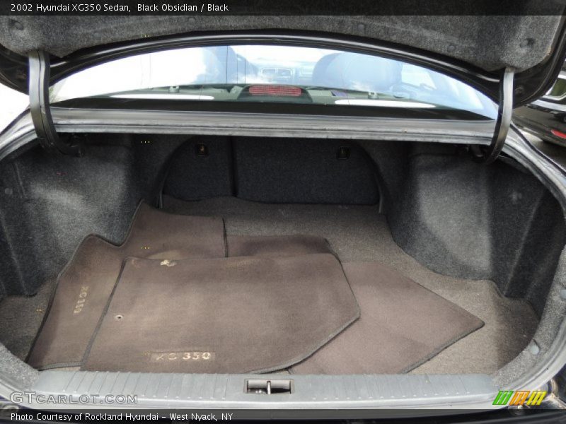 Black Obsidian / Black 2002 Hyundai XG350 Sedan