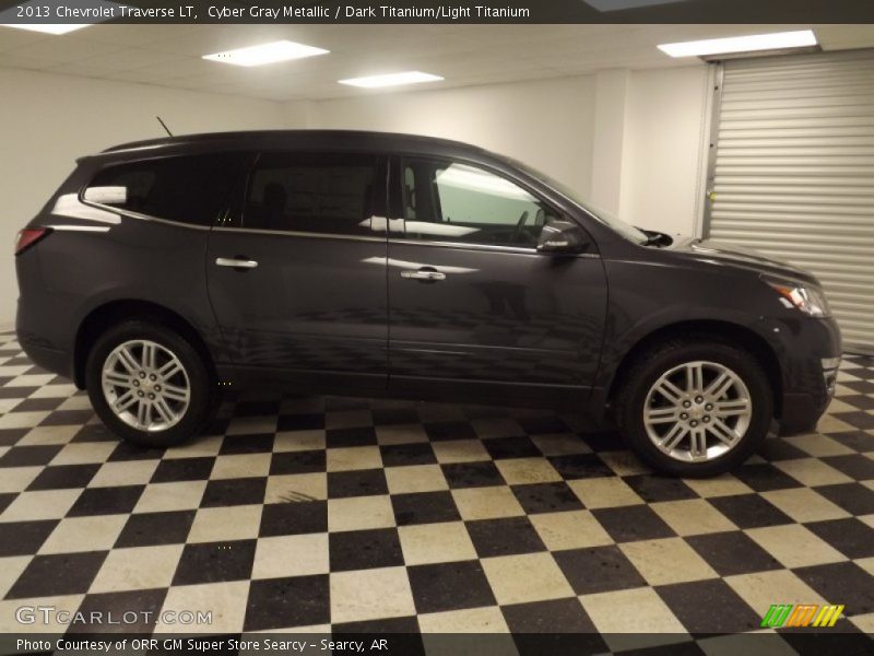 Cyber Gray Metallic / Dark Titanium/Light Titanium 2013 Chevrolet Traverse LT
