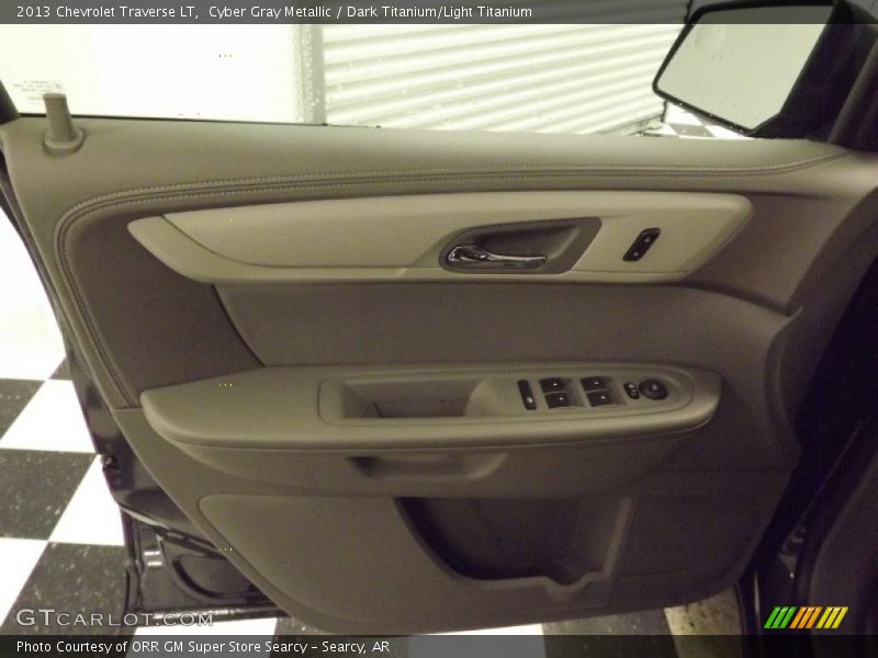 Cyber Gray Metallic / Dark Titanium/Light Titanium 2013 Chevrolet Traverse LT