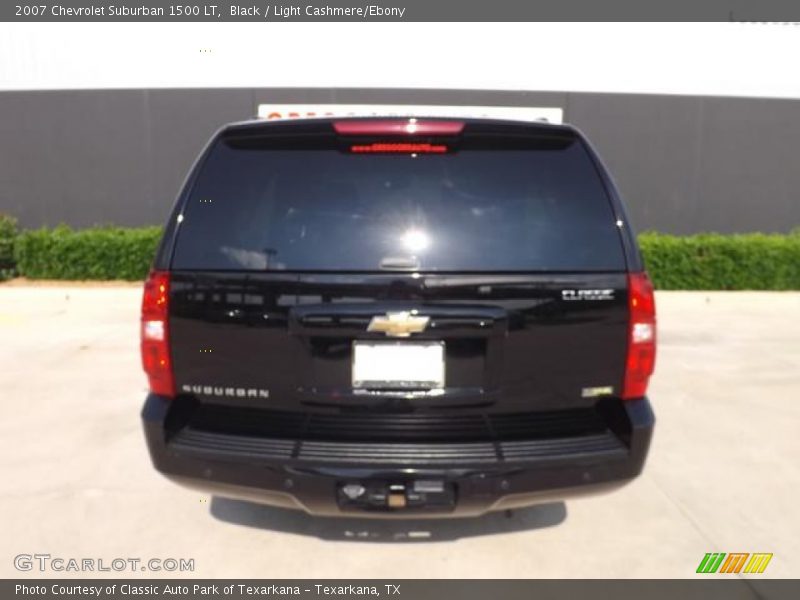 Black / Light Cashmere/Ebony 2007 Chevrolet Suburban 1500 LT