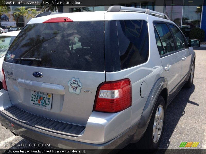 Silver Frost Metallic / Shale 2005 Ford Freestyle SEL