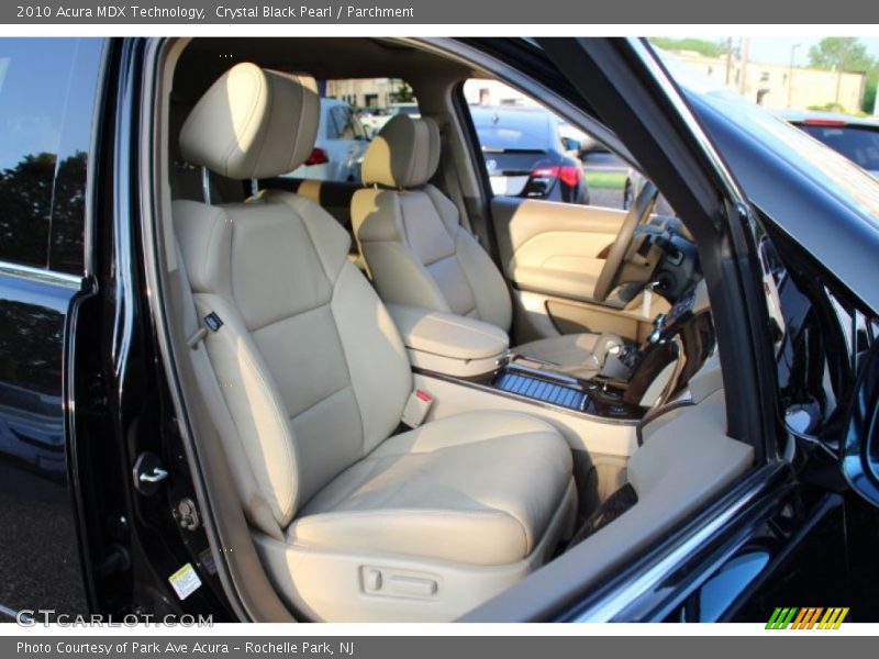 Front Seat of 2010 MDX Technology