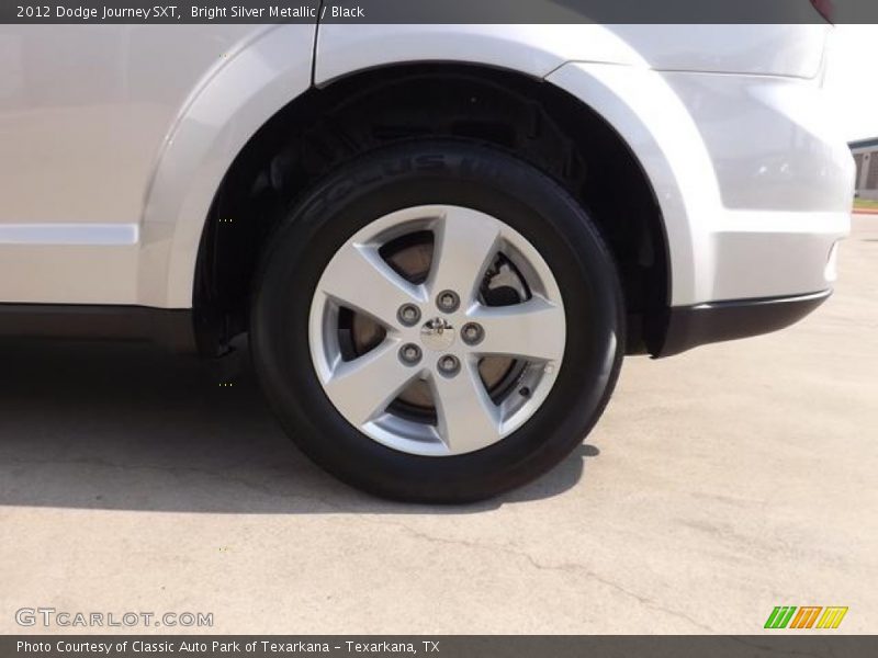 Bright Silver Metallic / Black 2012 Dodge Journey SXT
