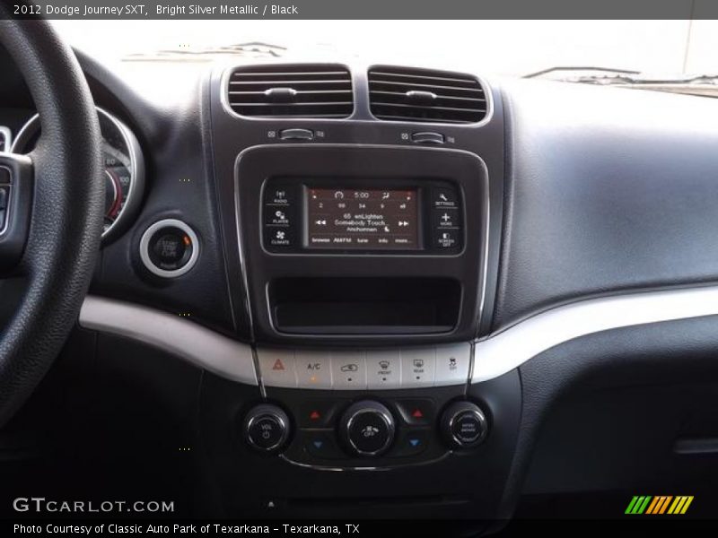 Bright Silver Metallic / Black 2012 Dodge Journey SXT