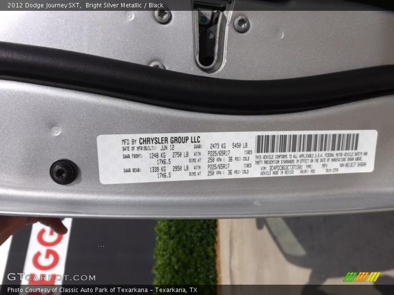 Bright Silver Metallic / Black 2012 Dodge Journey SXT
