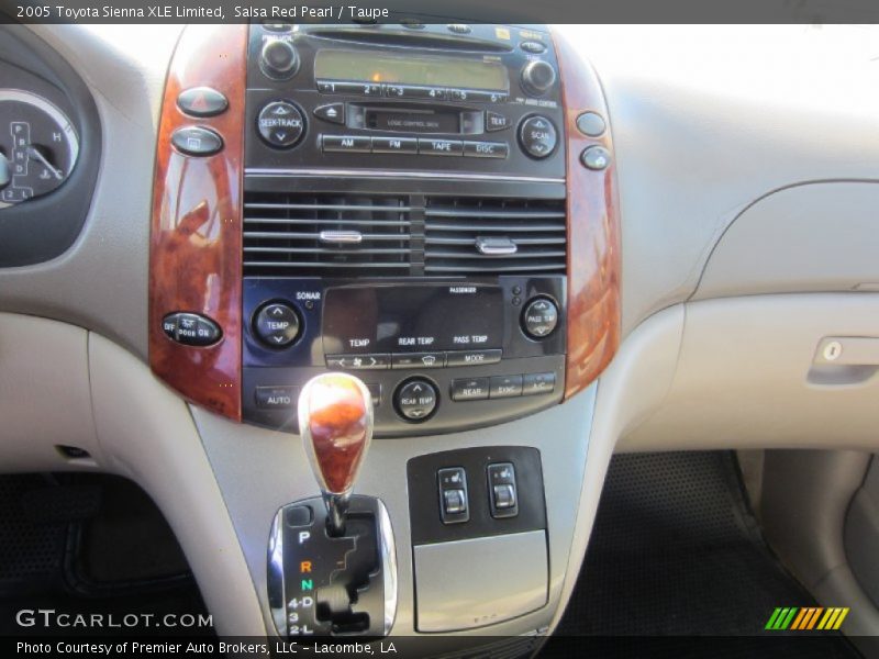 Controls of 2005 Sienna XLE Limited