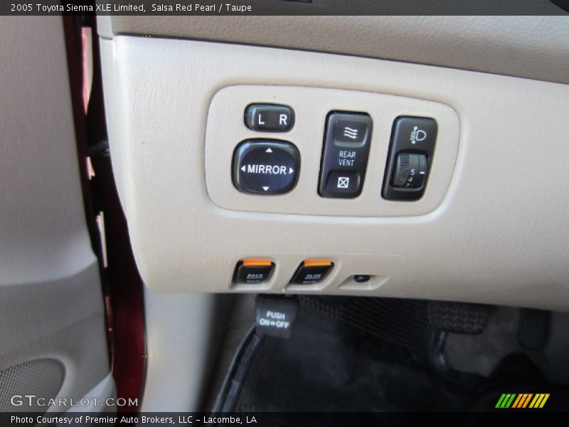 Controls of 2005 Sienna XLE Limited