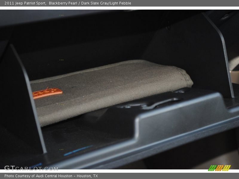 Blackberry Pearl / Dark Slate Gray/Light Pebble 2011 Jeep Patriot Sport