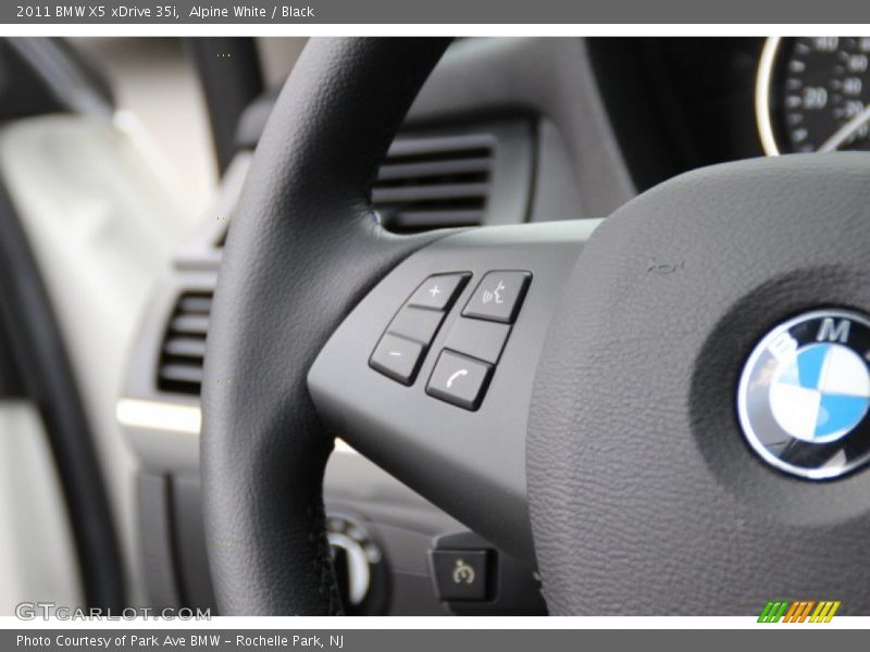 Alpine White / Black 2011 BMW X5 xDrive 35i