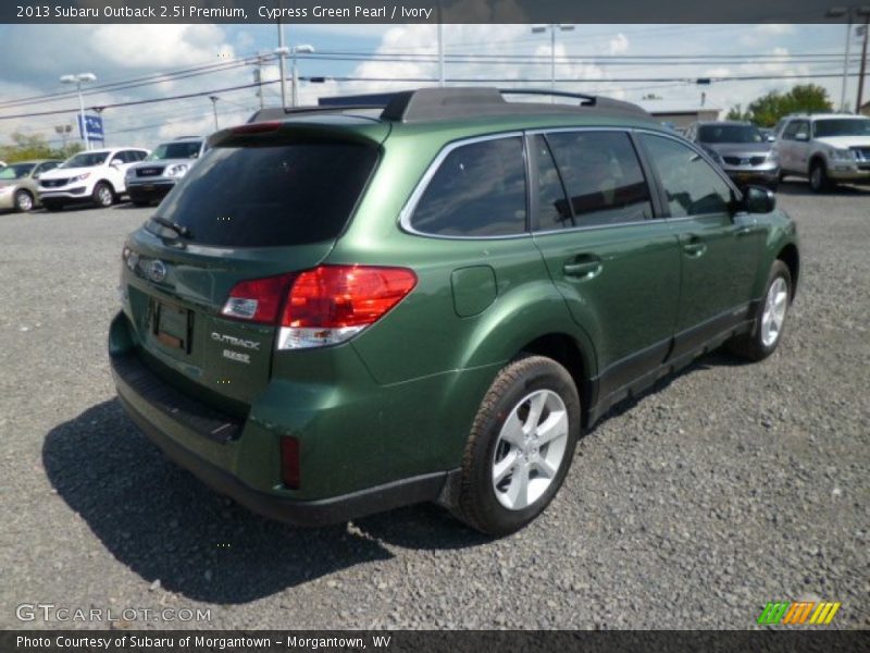 Cypress Green Pearl / Ivory 2013 Subaru Outback 2.5i Premium