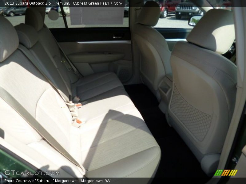 Cypress Green Pearl / Ivory 2013 Subaru Outback 2.5i Premium