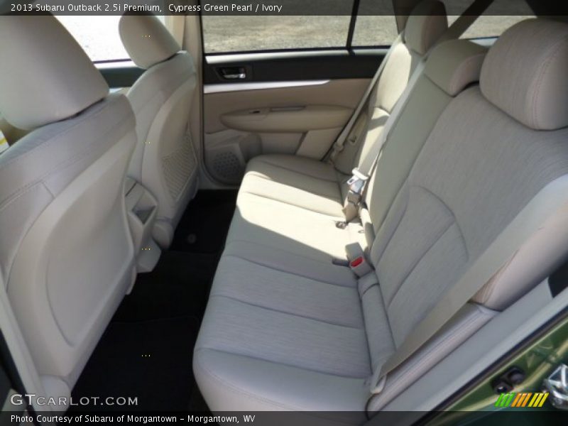 Cypress Green Pearl / Ivory 2013 Subaru Outback 2.5i Premium
