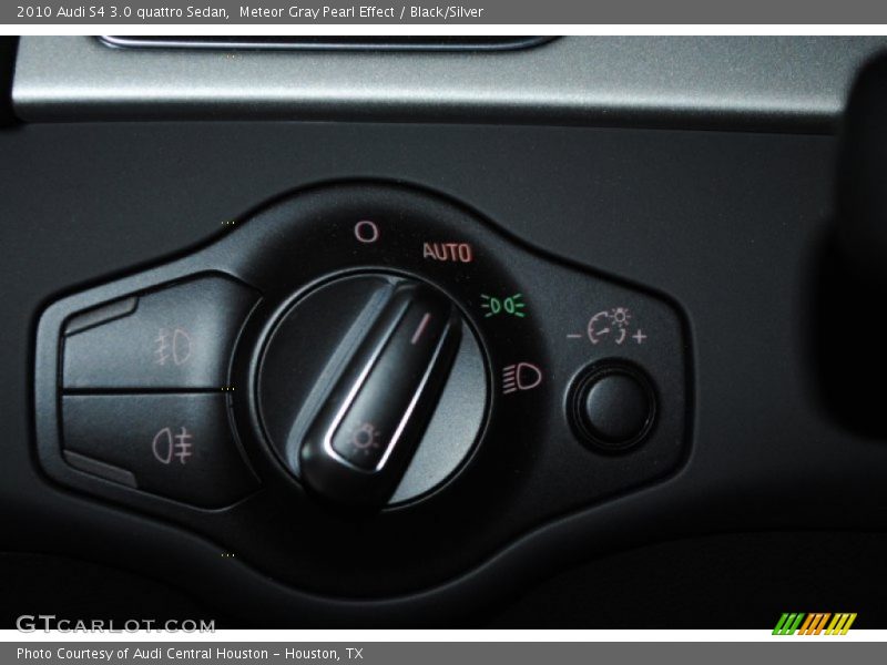 Meteor Gray Pearl Effect / Black/Silver 2010 Audi S4 3.0 quattro Sedan