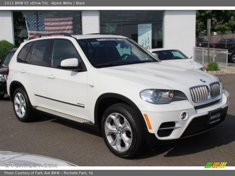 Alpine White / Black 2011 BMW X5 xDrive 50i